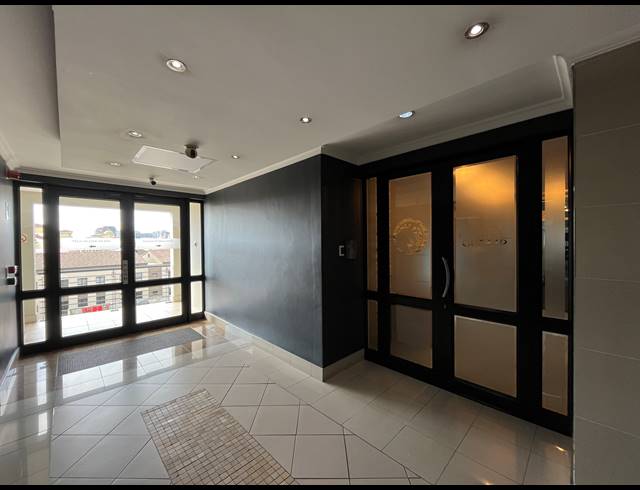 585M² OFFICE TO LET IN CENTURY CITY
